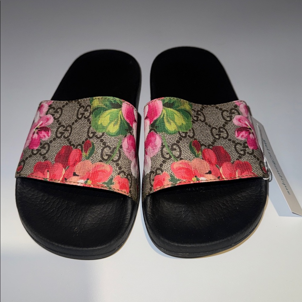 Gucci Slides - Picture 3 of 10